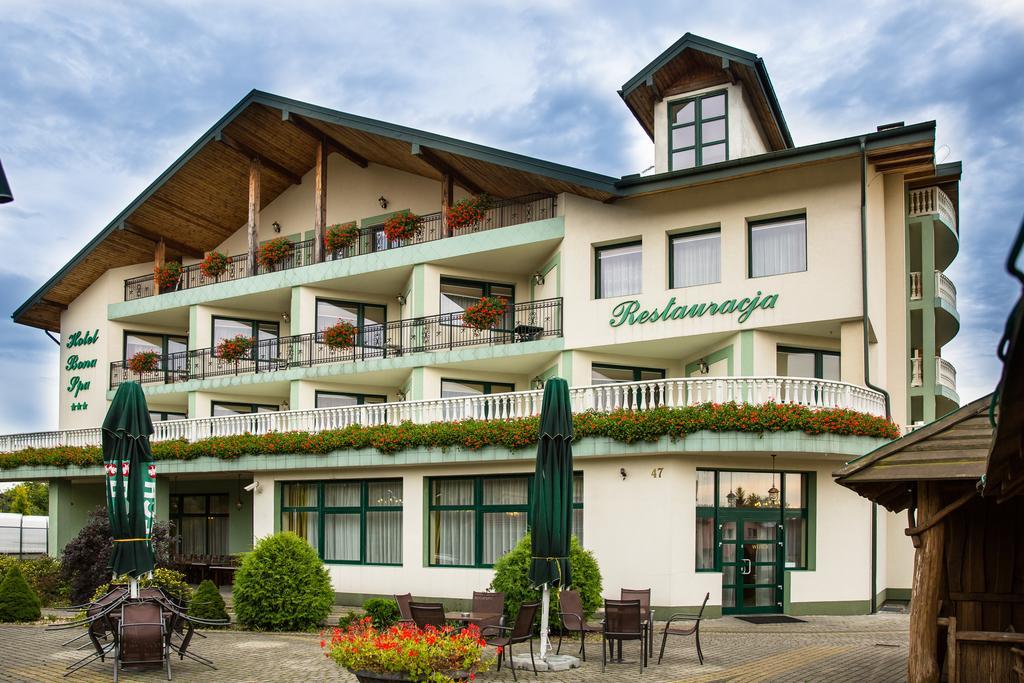 Hotel I Restauracja Bona Sanok Exterior foto